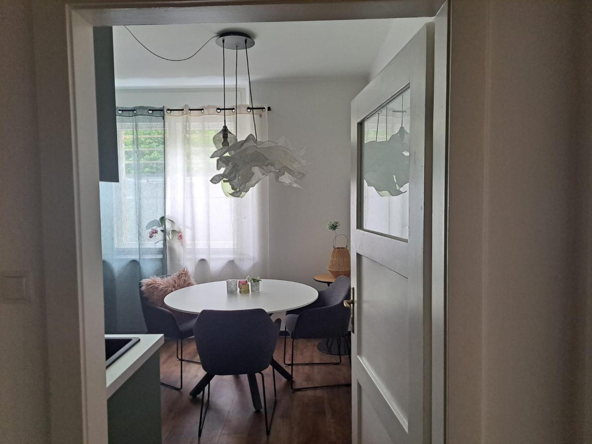 Apartment Wildflower In Privatvilla Im Herzen Merans Bagian luar foto